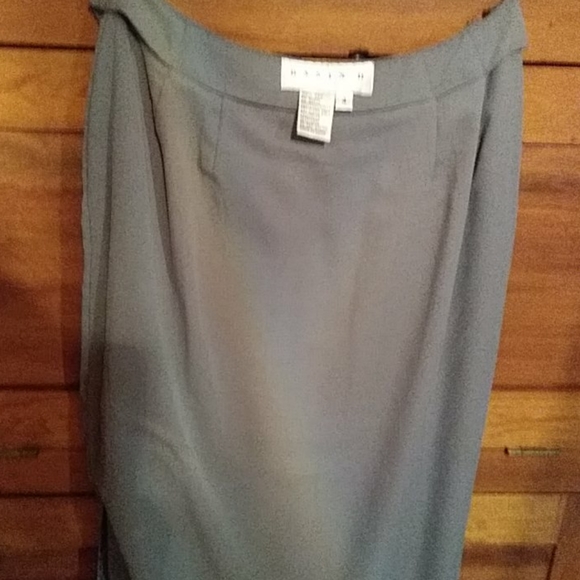 Women's fully beaded floor-length skirt - Picture 3 of 4